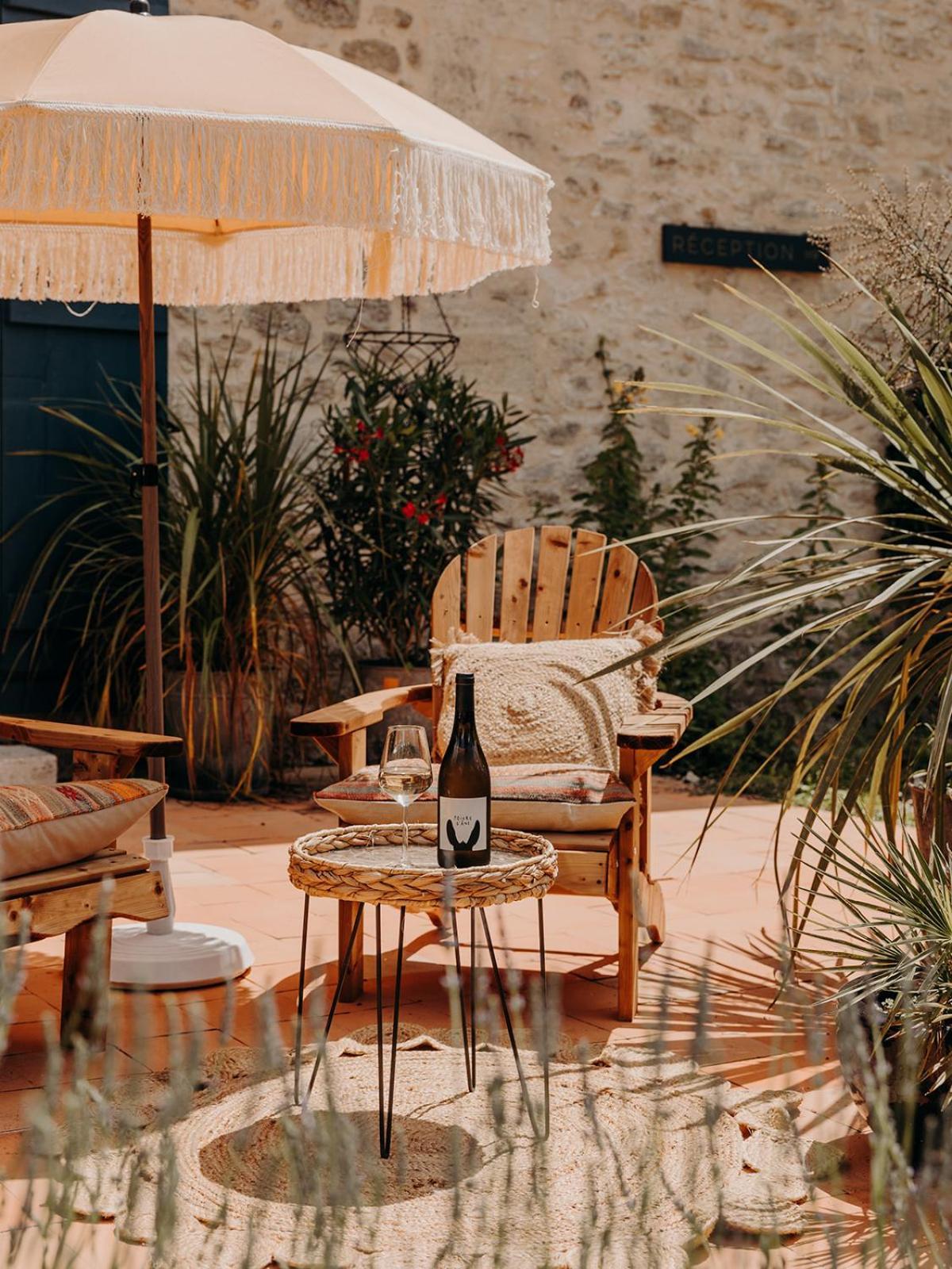 Manoir Laurette Bed & Breakfast Saint-Martin-Petit Екстериор снимка