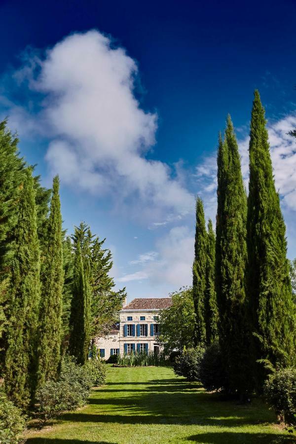 Manoir Laurette Bed & Breakfast Saint-Martin-Petit Екстериор снимка