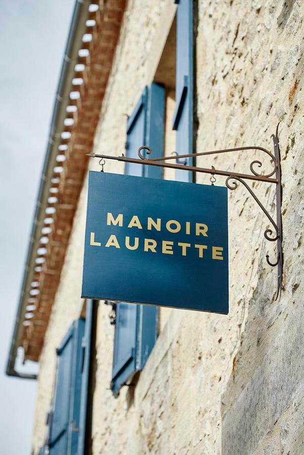 Manoir Laurette Bed & Breakfast Saint-Martin-Petit Екстериор снимка